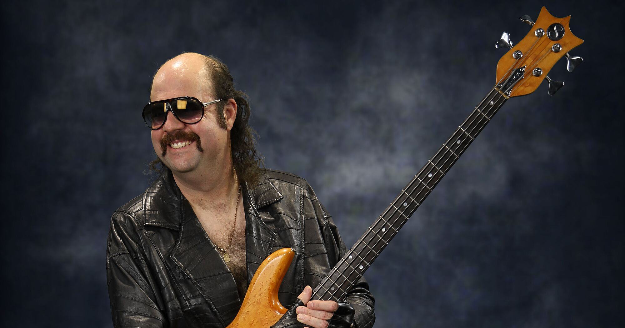 Donny Benét in the official WUK event portrait