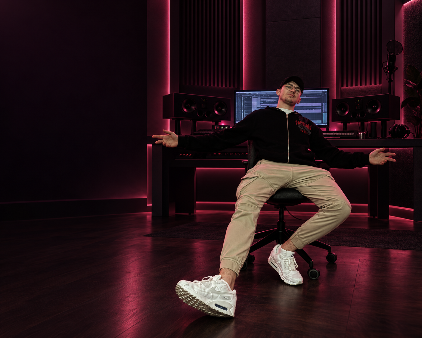 NAAZUK in seinem Studio